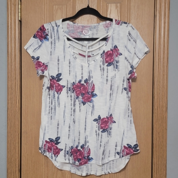Maurices Tops - 24/7 Maurices Med. White Top Pink Blue Gray Floral Flowers Strappy V-Neck cutout